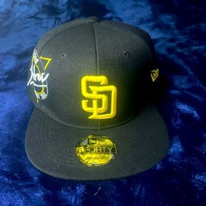 New Era 9FORTY MLB San Diego Padres SnapBack Baseball hat Cap